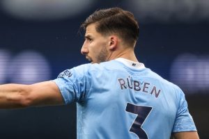 أنشيلوتي يصرح دياز يقوم بعمله في كل مكان في الملعب