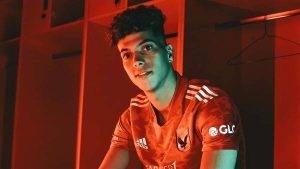 إثارة جدل كبيرة حول اللاعب إمام عاشور عند مشاركته للقمة في التدريب الأهلى