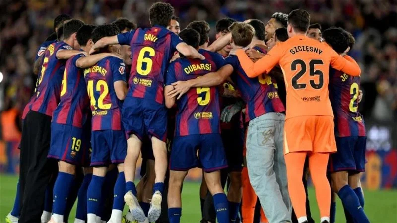 قمة منتظرة في الليغا.. تعرف على تشكيل برشلونة المتوقع أمام بيتيس
