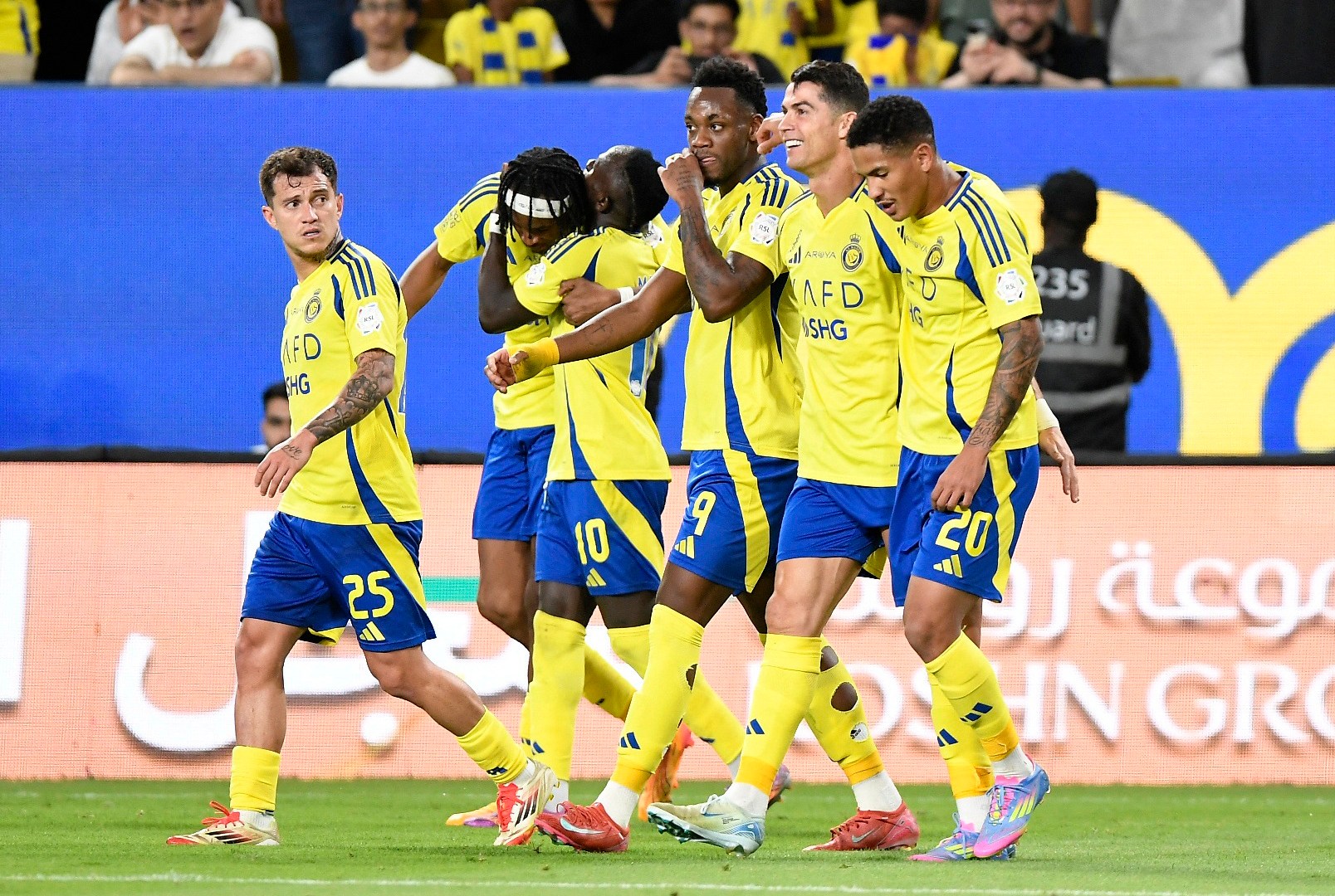 النصر والشباب.. مواجهة نارية منتظرة في صراع الدوري السعودي قبل الجولات الأخيرة